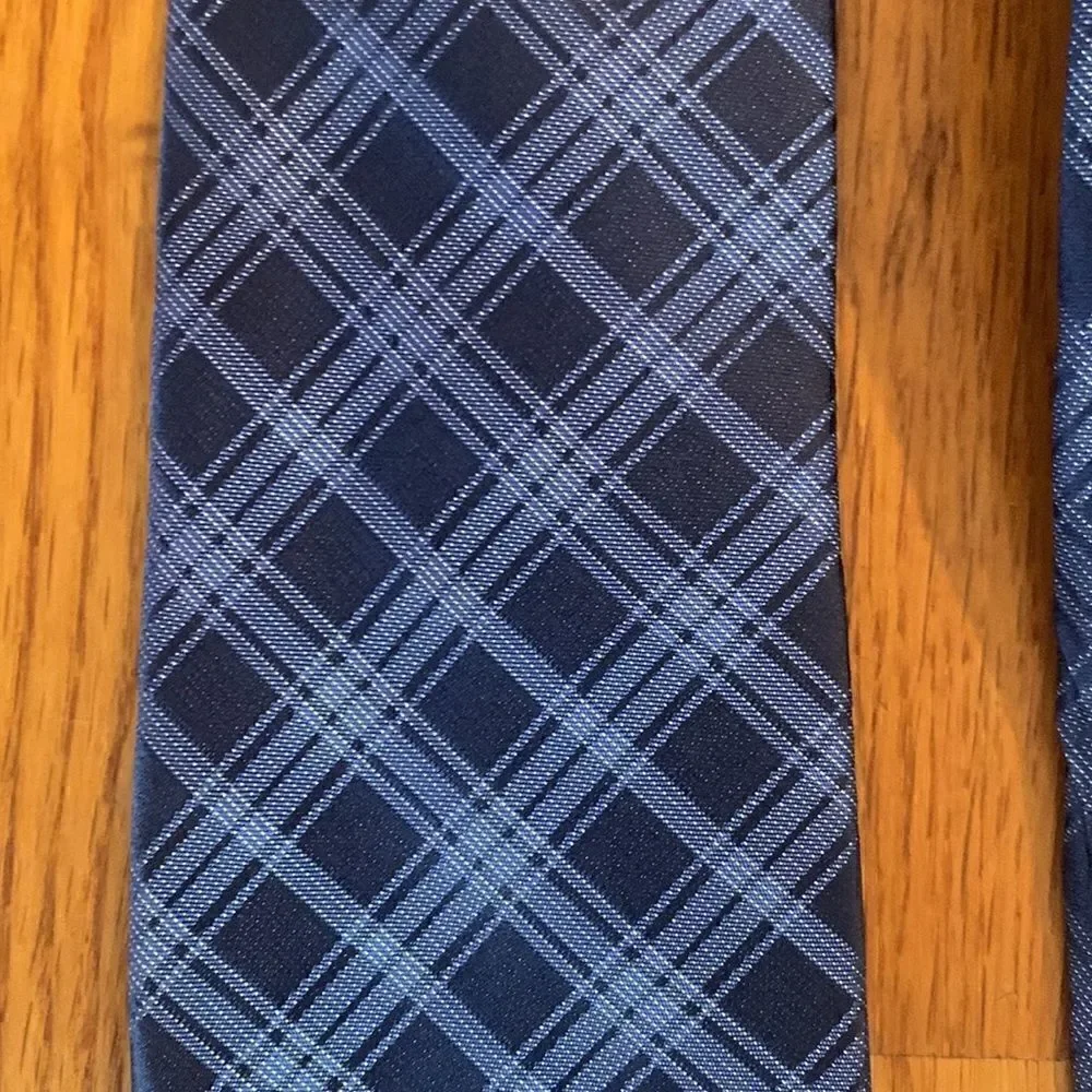 EUC Calvin Klein blue plaid necktie!